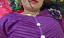 indian girl has morning sex in bed