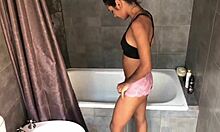 novinha bathing in argentina, i slide into her in the shower?