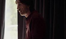 padrastro viejo folla a hijastra adolescente 18+ en secreto