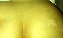 Compartiendo la cama con mi compañero de cuarto 😘