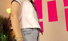 imagine that's your cock in my hand 😏