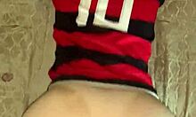 torcedora do flamengo on all fours with raised butt