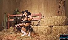 Big Ass Brunette Babe Strips Teasingly In Latex