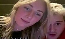 my periscope teen flashing her sexy tits