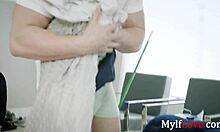 Wow, Latina stepmom Havana Bleu pushes me to clean with hot motivation!