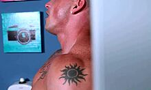 Amateur Bodybuilder Sucks Muscles