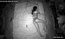 Camera Catches Novinha In Bed