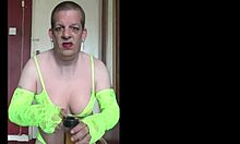 i'm a bisexual crossdresser swallowing my own piss until i taste yours