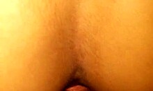 Ukryta kamera podgląda chudą blondynkę onanizującą się pod prysznicem