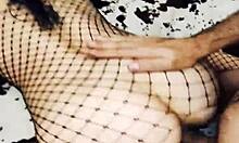 casey makes lisbet melt