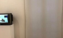 Latina couple uses vibrator for public fun in art gallery