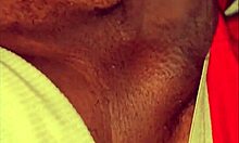 كومبيليشن قذف مثلي مزدوج مفصل مع أزبار سوداء ضخمة وشباب نحيفين