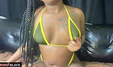 Novinha cumming hard, commanding guided handjob, come give me milk you naughty 😈