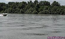 Евробейба язди навън