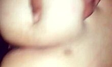 Guy Fucking Gurla's Wet Pussy