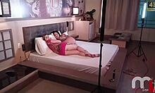 Man, Elisa Sanches done with lame singers, fuckin’ us now!