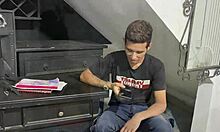 Esa hermosa chica tiene unas tetas muy ricas que termino ordeñándolas