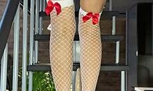 Hot MILF Masturbates