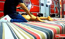 Rom casting 8 perla rica chibola venezolana masturbada desde otro punto de vista con el culo levantado?