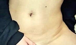 Hey, wanna see this novinha gostosa gozando hard on top?