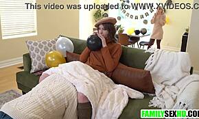 Stepdad sneaks pussy lick on stepdaughter