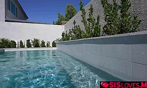 Aubree Valentine En Bikini Sexy Monta A Su Hermanastro