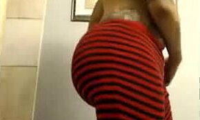 ebony girlfriend showers with big-dicked boyfriend!