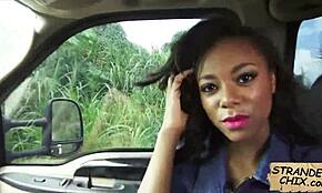 Sort teen 18+ Diamond Monroe knepper for penge i vild ebony sex