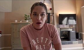 Prichytená podvádzajúca manželka môjho nevlastného brata Kendra Heart v škandále s deepthroat