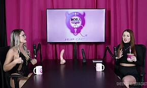 Safada Fica Pelada Tem a Buceta Chupada Ficando Molhadinha Depois de Falar Dos Seus Fetiches Família e Seu Ficantes - Malu Paz