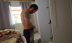 Enteada fica com tesão me vendo no banho, meu Deus padrasto, gozou várias vezes na minha buceta