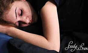 College Lesbian Redhead and Brunette Explore Hairy Delights in Snow - Lady Snow Brasil