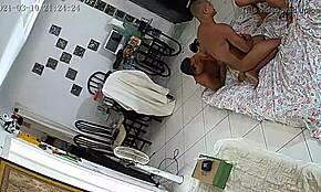 Gosto de ver ela levando uma surra de rola fazendo gangbang