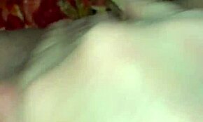 Snowwhite masturbates with pizza and chocolate in LA 😋