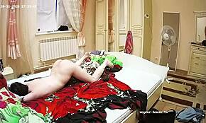 Short Hair Brunette Beauty's Homemade Hardcore with Boyfriend