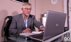 lesbian sweethearts francesca dicaprio & sarah sultry share dildos at home