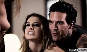 Macechy sledujú zakázanú zábavu