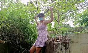 Quick hardcore fuck with cum outside pussy in abandoned spot