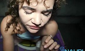 Girl gives handjob for first impression