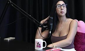 her live leaked on xvideos, she was undervalued in marriage, gave tips for beginners, and personal life repressed - renatinha melo on sheer red 😔