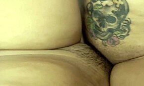 KINKY LESBIAN STEPMOM FUCKS HER STEPDUGHTER!