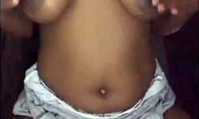 The next door ebony milf flashed her saggy tits in shorts