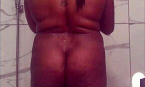 Homemade amateur shower time with ebony beauty
