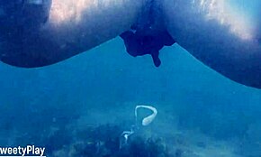 Underwater Creampie While Swimming After Cum Inside Pussy! Wow!