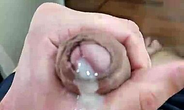 i'm so horny as a cute brazilian twink masturbating alone