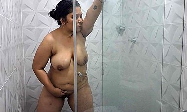 i'm this horny milf touchin' my pussy in the shower with sexy tits