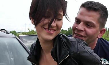 dude, Emylia Argan’s big boobs bounce while getting fucked outdoors!