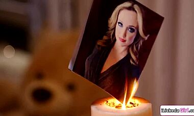 Lesbian stepdaughter dominates stepmom with intense facesitting and scissoring