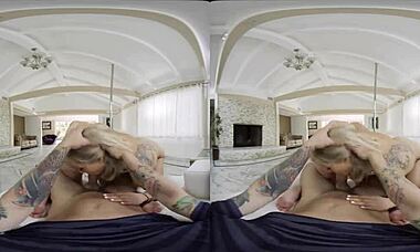 I watch my girlfriends share a big cock in POV, it's so hot!