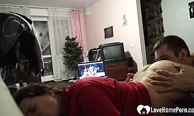 hei, vil du se stesøster ta en dyp hard pounding som dette?